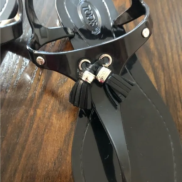 NEW⭐️TOD’S Jelly Black Tassel Thong‎ Sandals 7.5/38 RubberStamp Logo T summer
