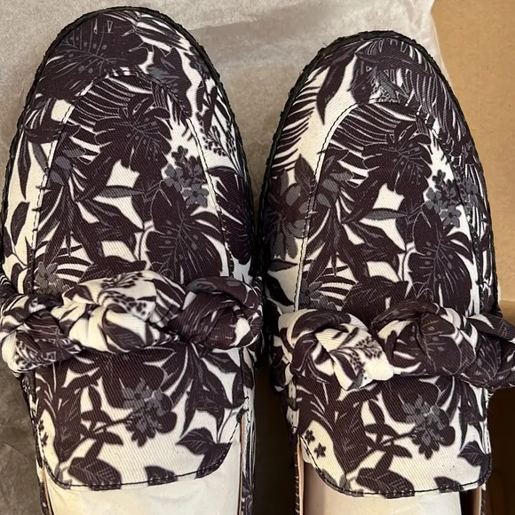 NIB Cole Haan | Black &amp; Ivy Beverly Cloudfeel Knott Leather Espadrilles …