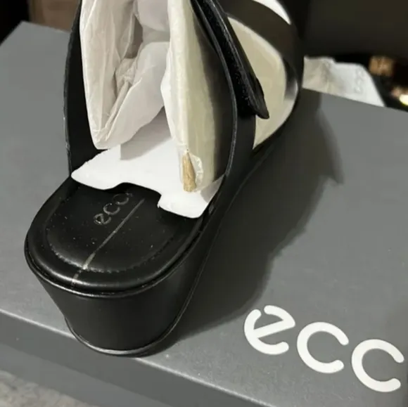 NIB Ecco Shape 35 Black Wedge Sandals Size 9-9.5