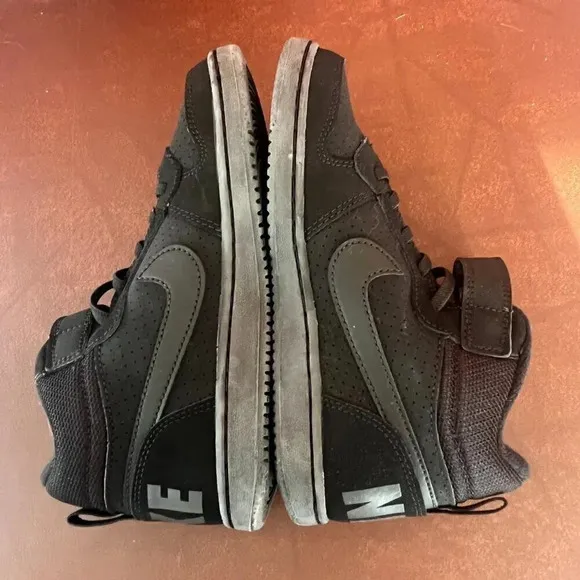 NIB Nike Court Borough Mid Black Sneakers