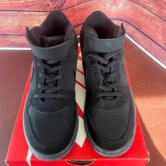 NIB Nike Court Borough Mid Black Sneakers