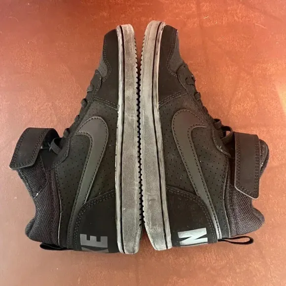 NIB Nike Court Borough Mid Black Sneakers