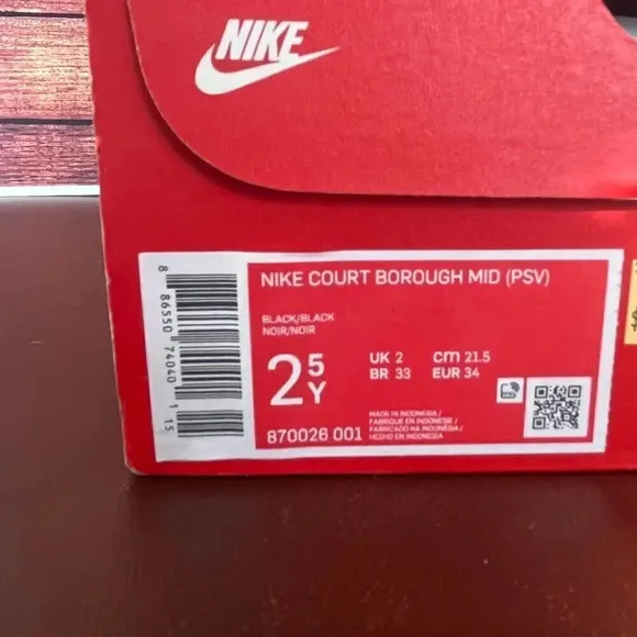 NIB Nike Court Borough Mid Black Sneakers
