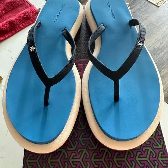 NiB Tory Burch Thong Sandals