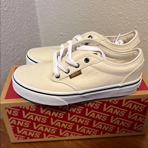 NIB Vans Atwood Woven Turtledove Sneakers‎ Boy's Size 2