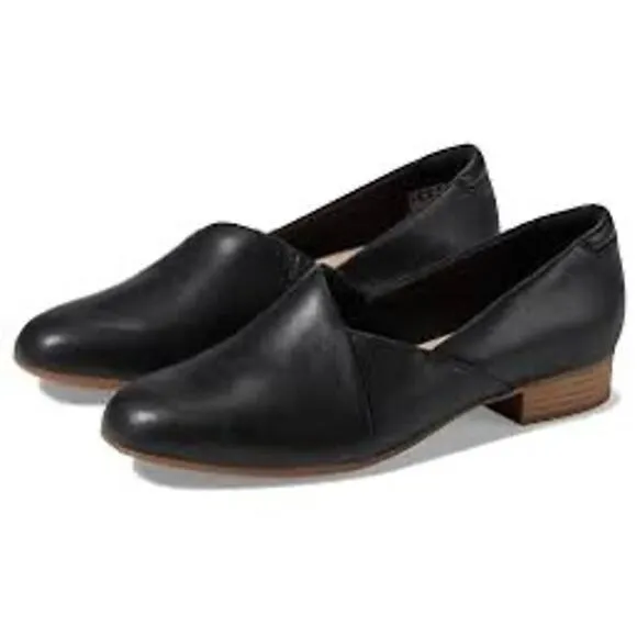 NIB Womans Clarks Juliet Palm slip on black loafers size 8.5M