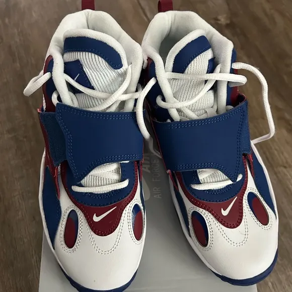 Nike Air Barrage Mid