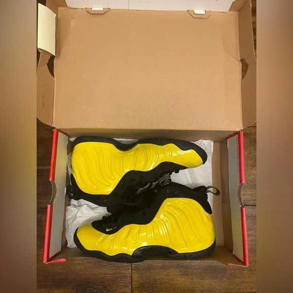 Nike Air FOAMPOSITE One WU TANG BLACK OPTIC YELLOW SIZE 7Y