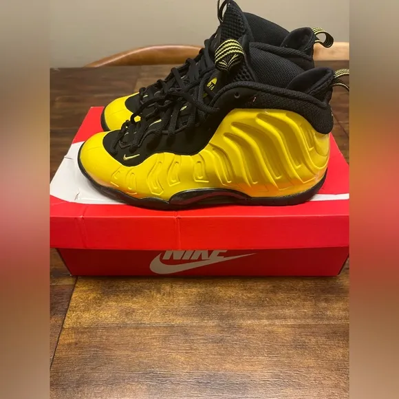 Nike Air FOAMPOSITE One WU TANG BLACK OPTIC YELLOW SIZE 7Y
