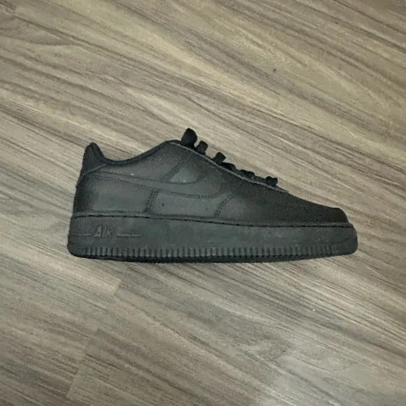 Nike Air Force 1 Kids Black Sneakers