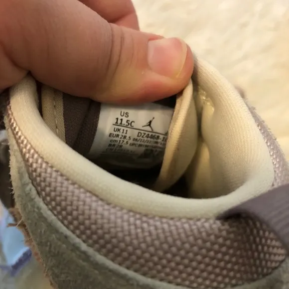 Nike Air Jordan 1 Mid SE Craft DZ4468 102 Inside Out/Taupe PS Kids Size 11.5C