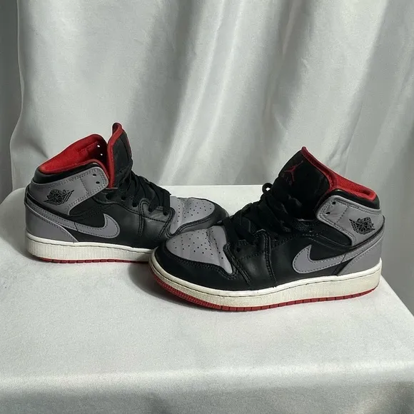 Nike Air Jordan 1 Mid Shadow Kids Size 3.5Y Black and Gray Sneakers Preloved