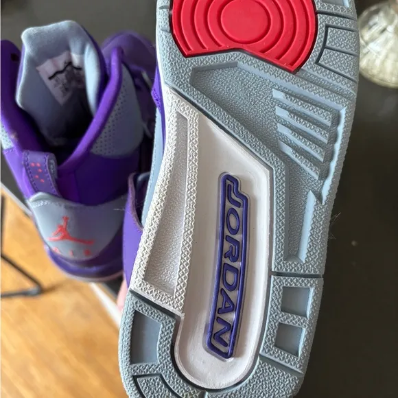 Nike Air Jordan Kids Purple Sneakers size 4
