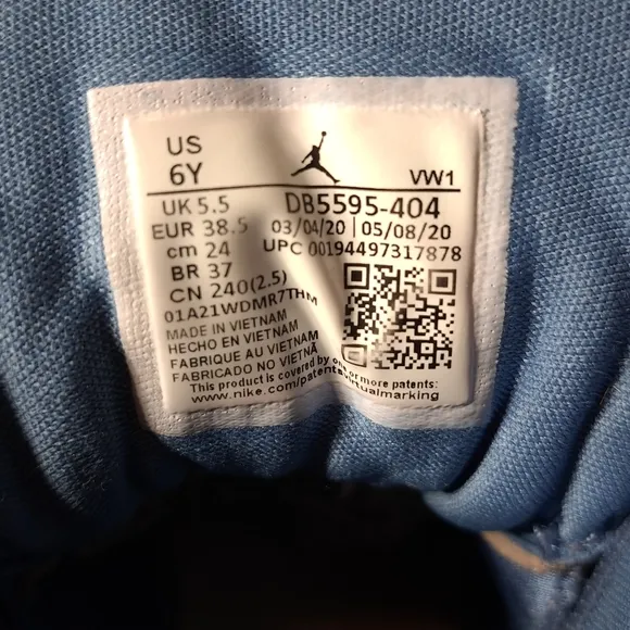 Nike‎ Air Jordan Retro Boys Sneakers Indigo &amp; White Size 6Y
