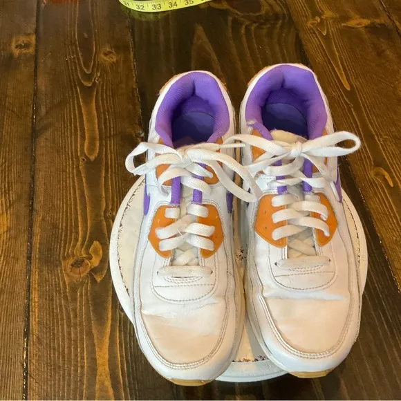 Nike Air Kids White and Purple Sneakers Pre Loved
