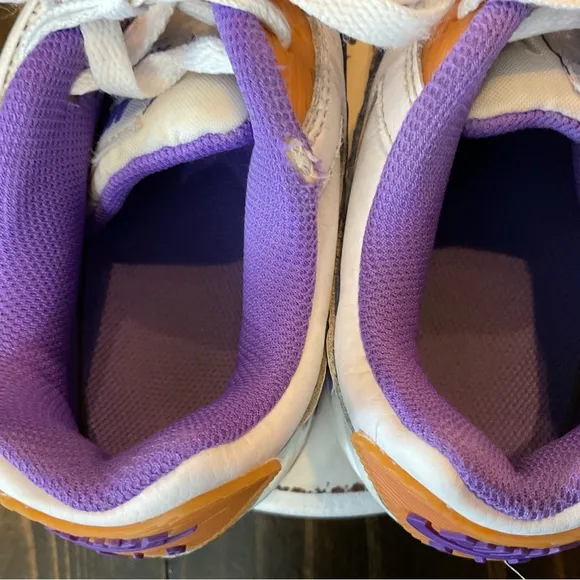 Nike Air Kids White and Purple Sneakers Pre Loved