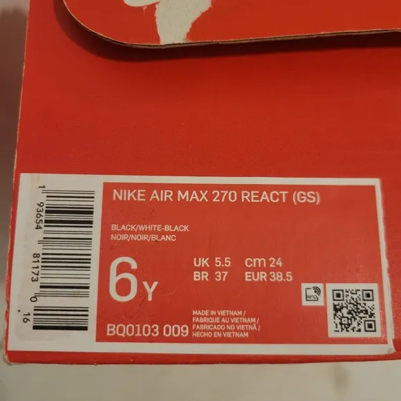 Nike Air Max Kids 270 React Low Black/White BQ0103 009 size 6Y