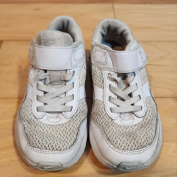 Nike Air Max little kid white sneakers size 11C