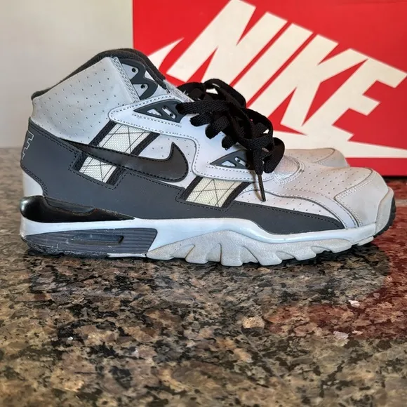Nike air trainer SC High wolf Gray and Black Sneakers EUC 10.5