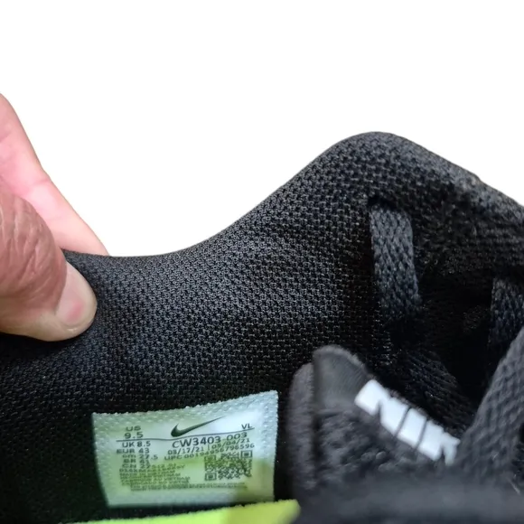 Nike Black Sneakers