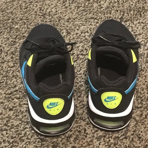 Nike Boys Airmax IVO Trainers Sneakers