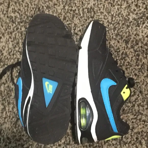 Nike Boys Airmax IVO Trainers Sneakers