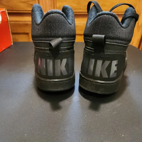 Nike Court Borough Mid GS Sneakers