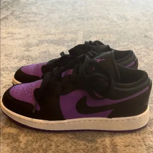 Nike Jordans Kids Black and Purple Sneakers