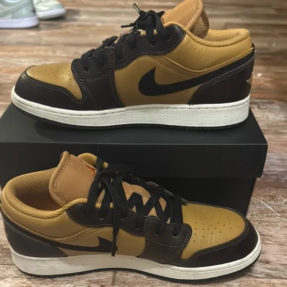 Nike Jordon 1 Low Black and Tan Sneakers