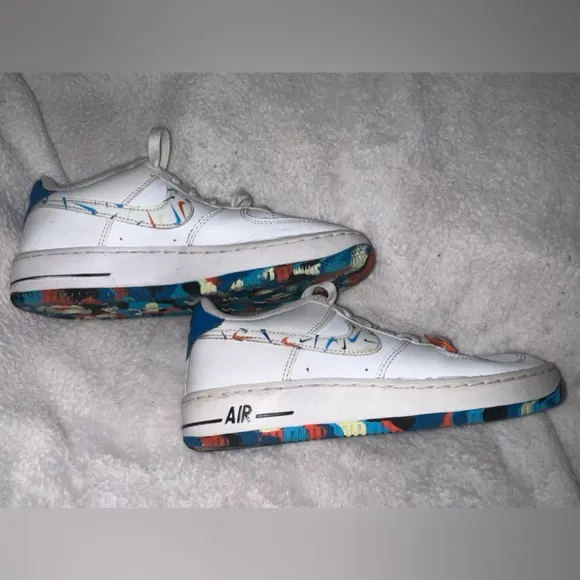Nike Kids Air Force 1 LV8 PS “Swoosh Pack” Sneakers | White | Multicolor |