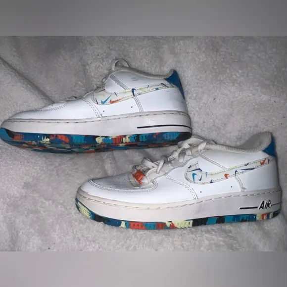 Nike Kids Air Force 1 LV8 PS “Swoosh Pack” Sneakers | White | Multicolor |