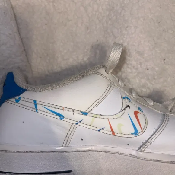 Nike Kids Air Force 1 LV8 PS “Swoosh Pack” Sneakers | White | Multicolor |