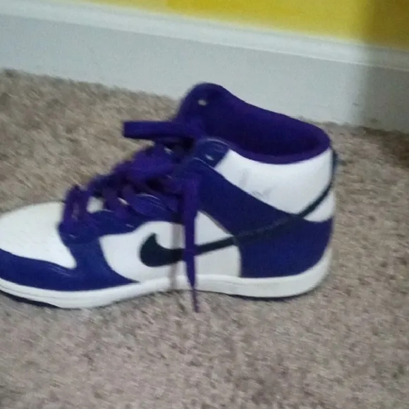 Nike Kids Purple and White Sneakers