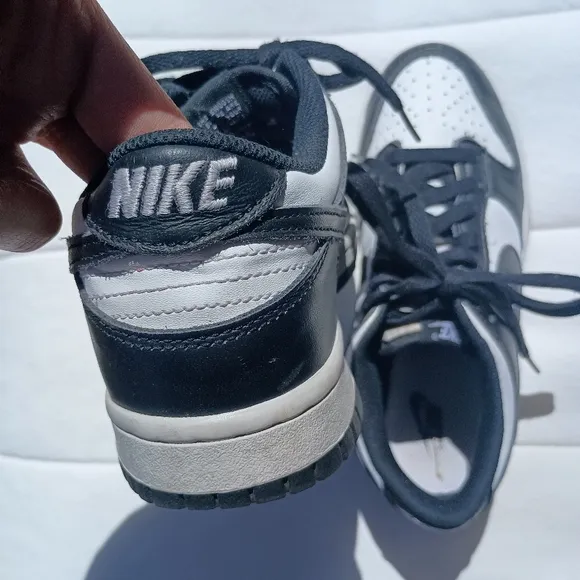 Nike Leather Dunk Low, Georgetown size 5Y