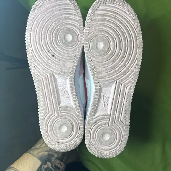 Nike love letter af1
