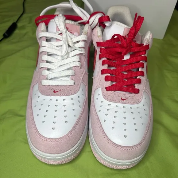 Nike love letter af1