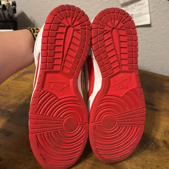 Nike men’s size 8 Red and White Sneakers
