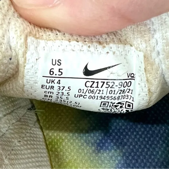 Nike Nike Court Legacy Print Boho Neon Tie Dye Slip On Loafer Chelsea Sneakers