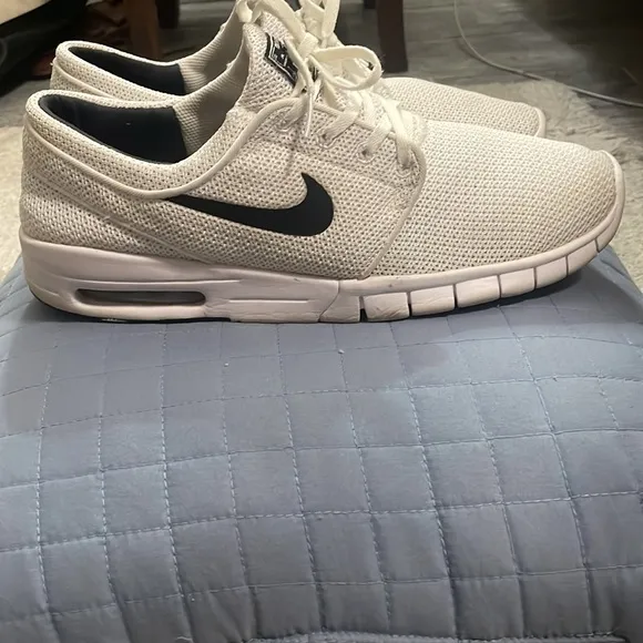 Nike SB Stefan Janoski Max Men's Size 10 White Black Style# 631303-100