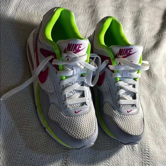 Nike women’s White and Gray Sneakers