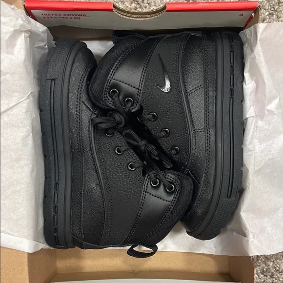 Nike Woodside Kids Black Sneakers
