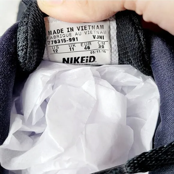 Nikeid Men Black Athletic Sneakers