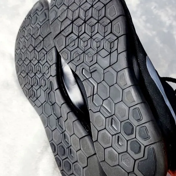 Nikeid Men Black Athletic Sneakers