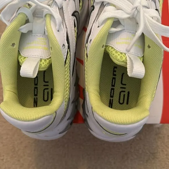 Nike Sneakers Women’s 7 Yellow and black