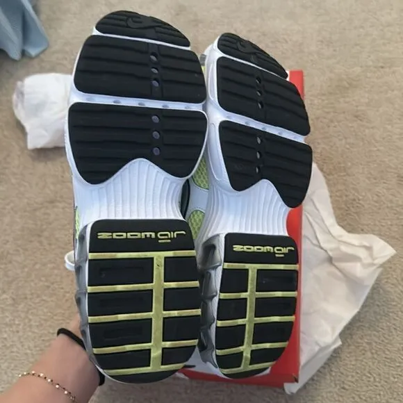 Nike Sneakers Women’s 7 Yellow and black