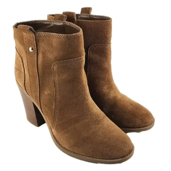 Nine West Hoffleno Tan Suede Pull On Ankle Boots Round Toe Stacked Heel Sz 8.5M
