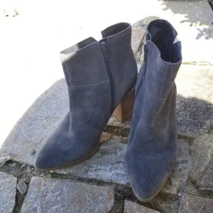 Nine West Kirbyo Suede Leather Heel Boots Size 7.5