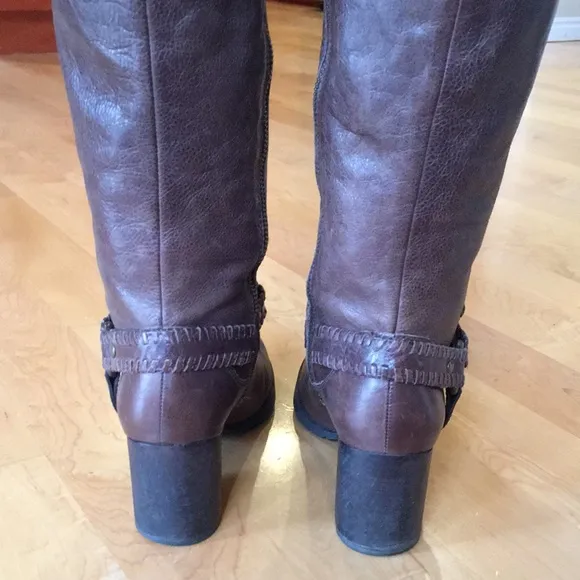 Nurture by Lamaze “Monroe” Western Harness Boots