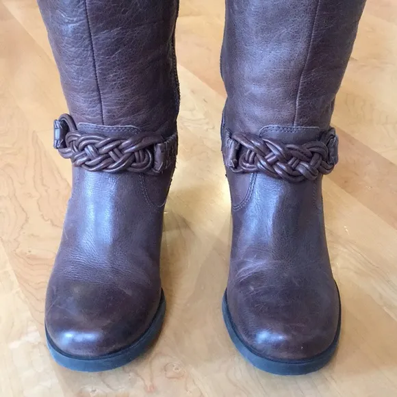 Nurture by Lamaze “Monroe” Western Harness Boots