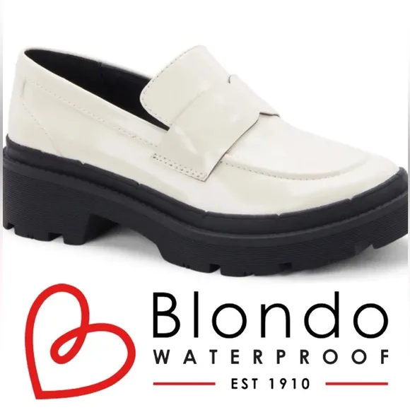 NWOB $150 Blondo Women’s School Loafers- Bone Size 7.5 run small